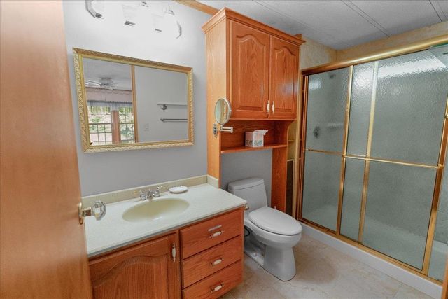 13 Spoke Street, Danville, NH 03819