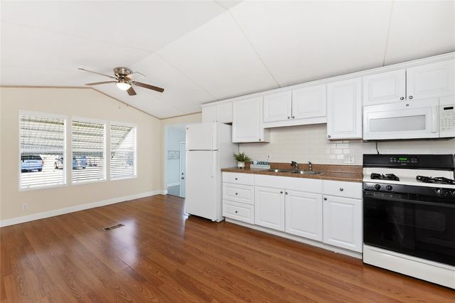 1475 FLAMINGO DRIVE 122, Englewood, FL 34224