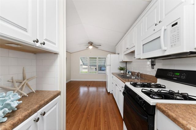 1475 FLAMINGO DRIVE 122, Englewood, FL 34224