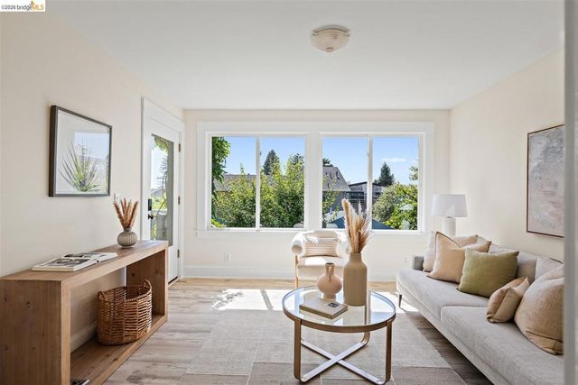 1418 Spruce St, Berkeley, CA 94709