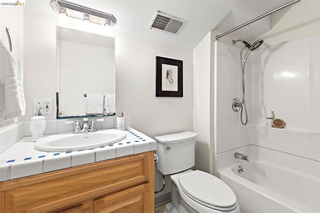 1418 Spruce St, Berkeley, CA 94709