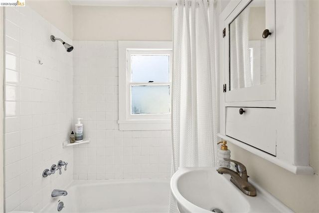 1418 Spruce St, Berkeley, CA 94709
