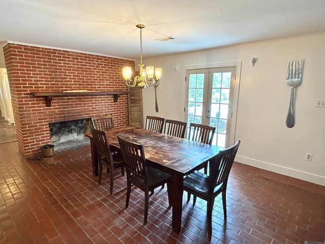 1406 False River Dr, New Roads, LA 70760