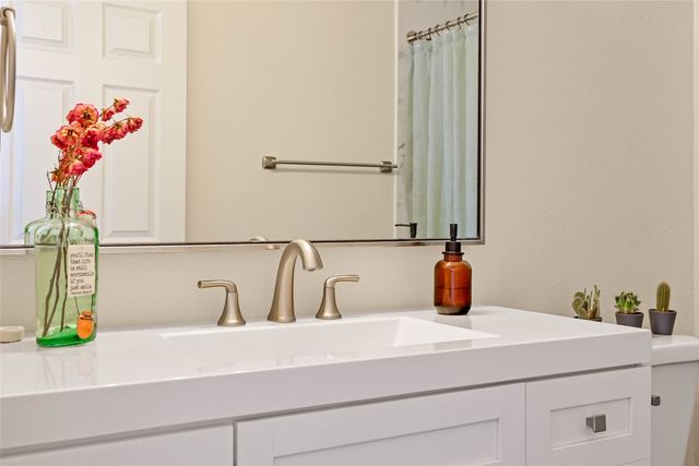 1304 Elkslip Drive NE, Rio Rancho, NM 87144