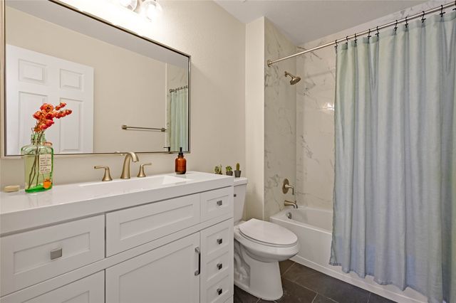 1304 Elkslip Drive NE, Rio Rancho, NM 87144