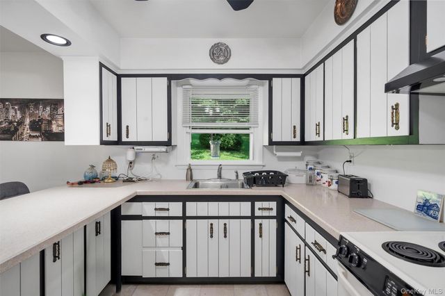 1051 South Road, Wurtsboro, NY 12790