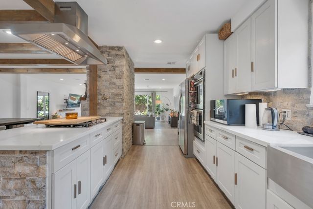 22117 Ybarra, Woodland Hills, CA 91364