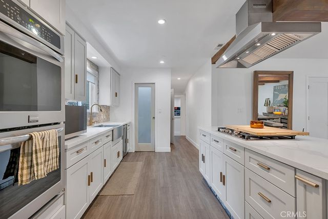 22117 Ybarra, Woodland Hills, CA 91364