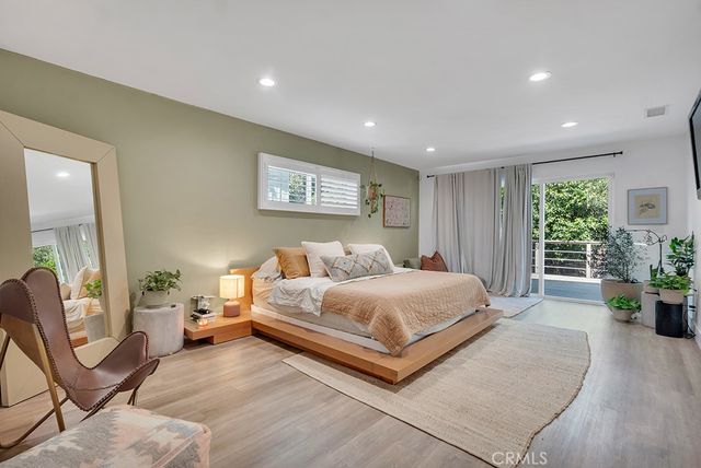 22117 Ybarra, Woodland Hills, CA 91364