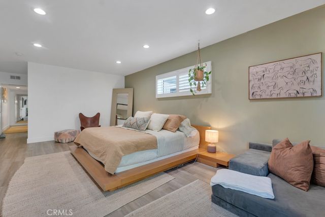 22117 Ybarra, Woodland Hills, CA 91364