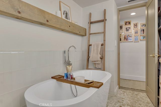 22117 Ybarra, Woodland Hills, CA 91364