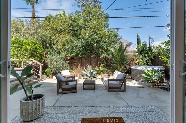 22117 Ybarra, Woodland Hills, CA 91364