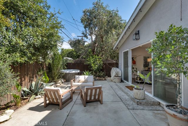 22117 Ybarra, Woodland Hills, CA 91364