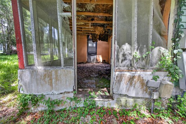 19370 FORT DADE AVENUE, Brooksville, FL 34601
