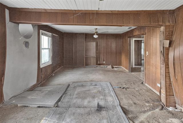 19370 FORT DADE AVENUE, Brooksville, FL 34601