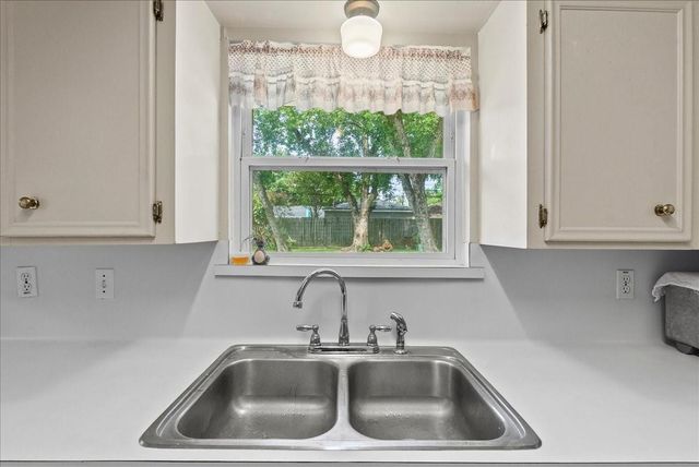 11518 Mullins Drive, Houston, TX 77035