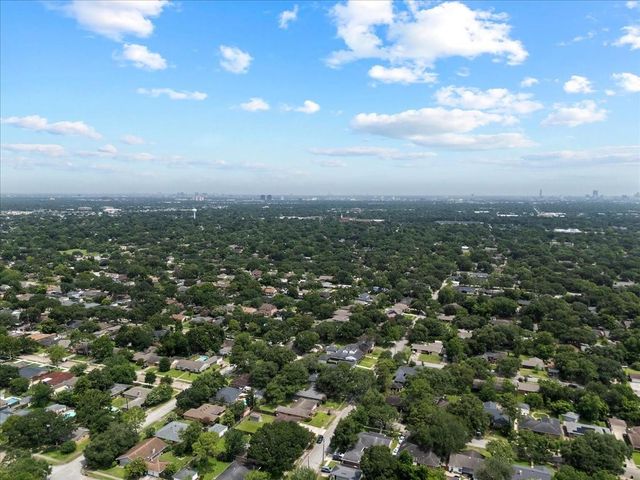 11518 Mullins Drive, Houston, TX 77035