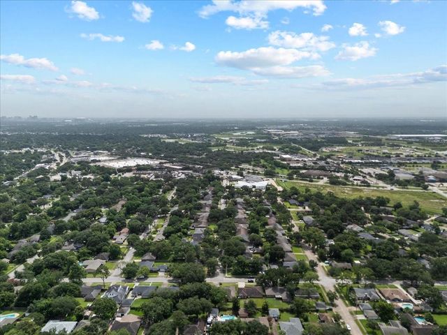 11518 Mullins Drive, Houston, TX 77035
