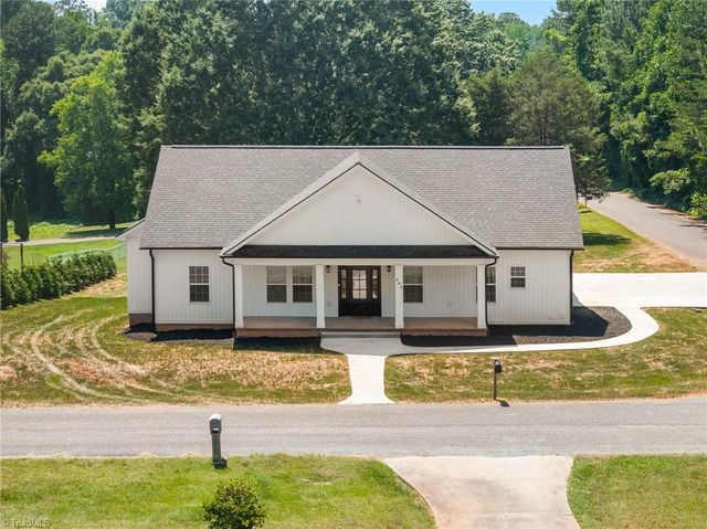 465 Bremen Garden Drive, Lexington, NC 27295