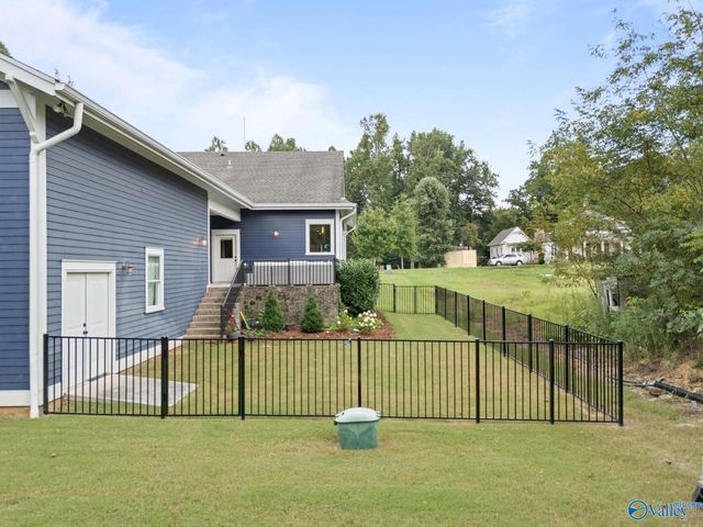 17 Georgetta Drive, Huntsville, AL 35801