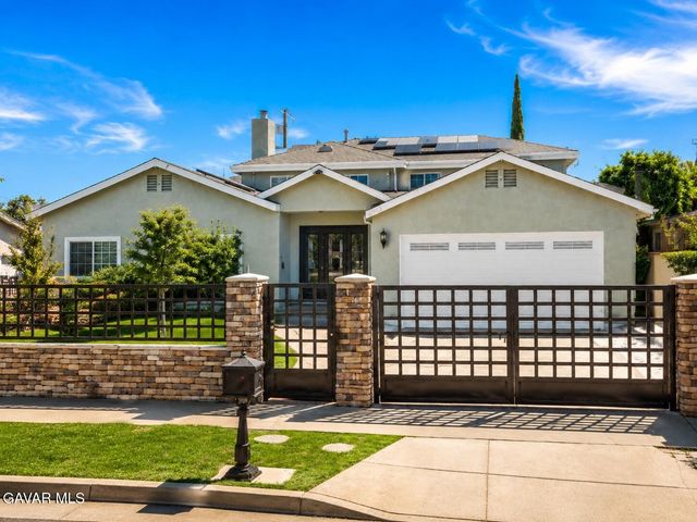 11138 Collett Avenue, Granada Hills, CA 91344