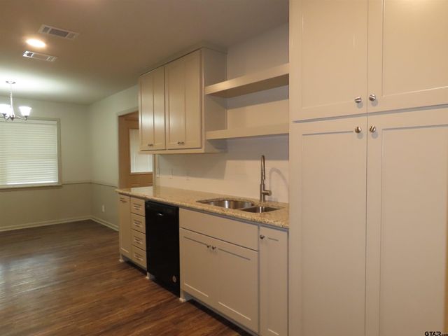3618 Silverwood, Tyler, TX 75701
