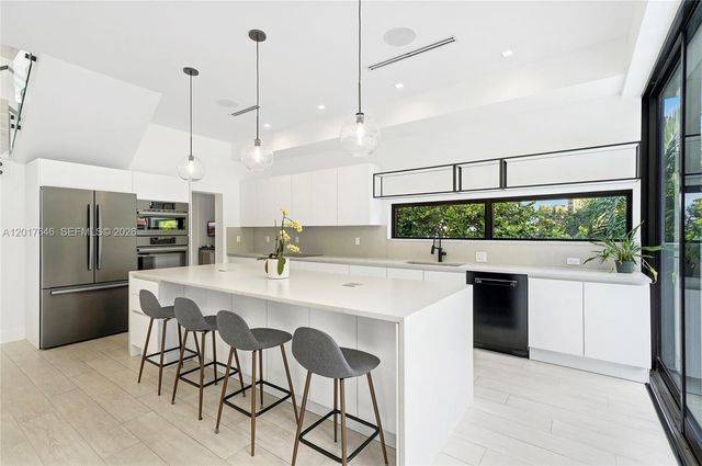1311 Bay Dr, Miami Beach, FL 33141
