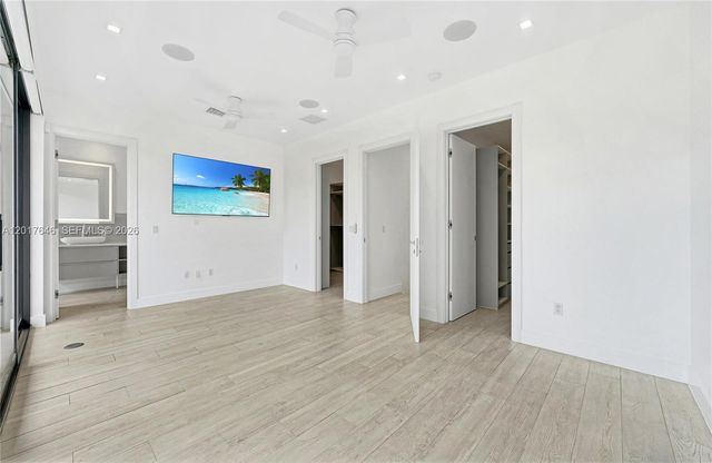1311 Bay Dr, Miami Beach, FL 33141
