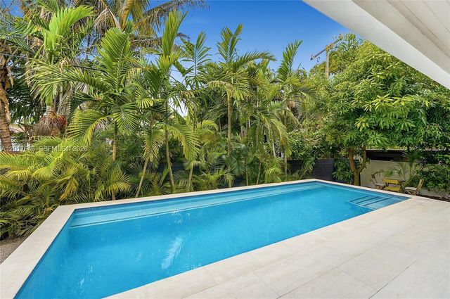 1311 Bay Dr, Miami Beach, FL 33141