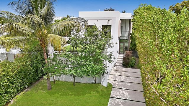 1311 Bay Dr, Miami Beach, FL 33141
