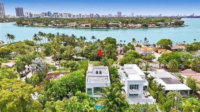 1311 Bay Dr, Miami Beach, FL 33141