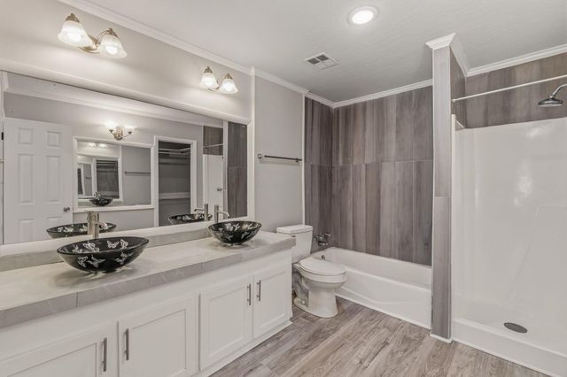 44 Sharmont Dr, Hattiesburg, MS 39402