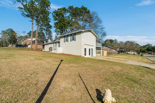 44 Sharmont Dr, Hattiesburg, MS 39402
