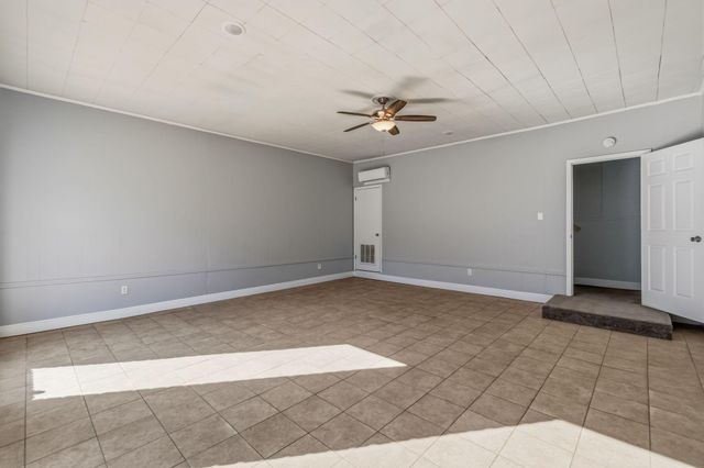 44 Sharmont Dr, Hattiesburg, MS 39402