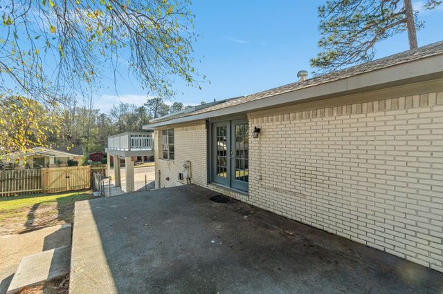 44 Sharmont Dr, Hattiesburg, MS 39402