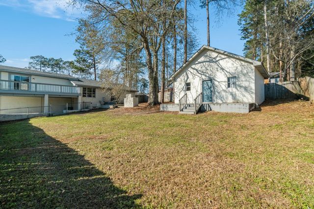 44 Sharmont Dr, Hattiesburg, MS 39402