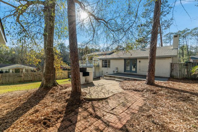 44 Sharmont Dr, Hattiesburg, MS 39402