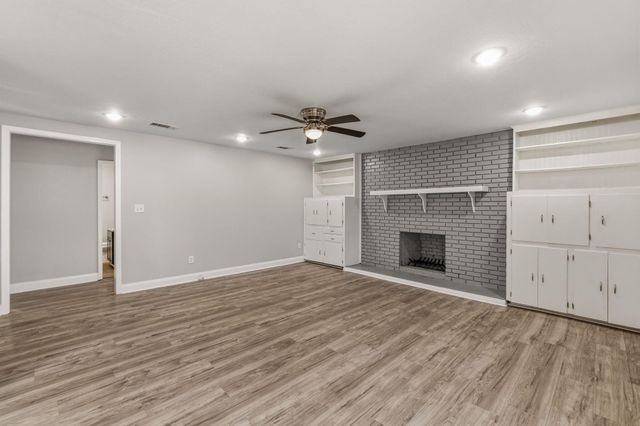 44 Sharmont Dr, Hattiesburg, MS 39402