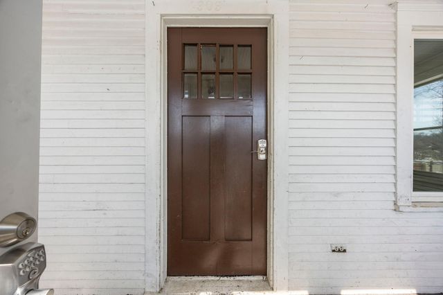 909 Saint Anthony Avenue, Saint Paul, MN 55104