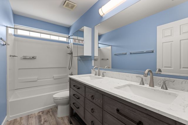 754 Rockhurst Road, Bolingbrook, IL 60440