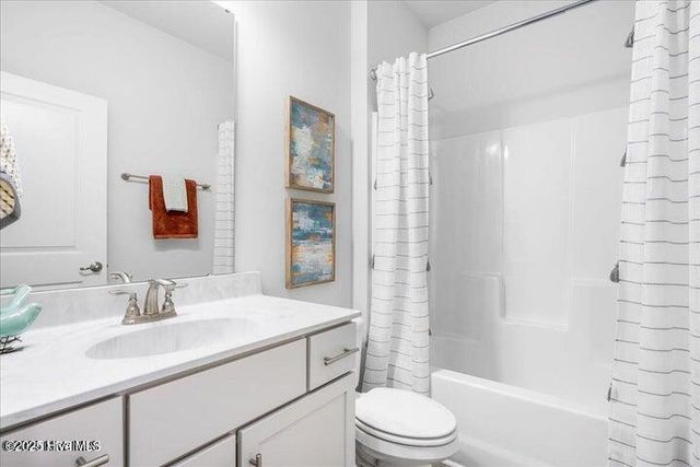 94 Fishing Creek Drive, New Bern, NC 28562