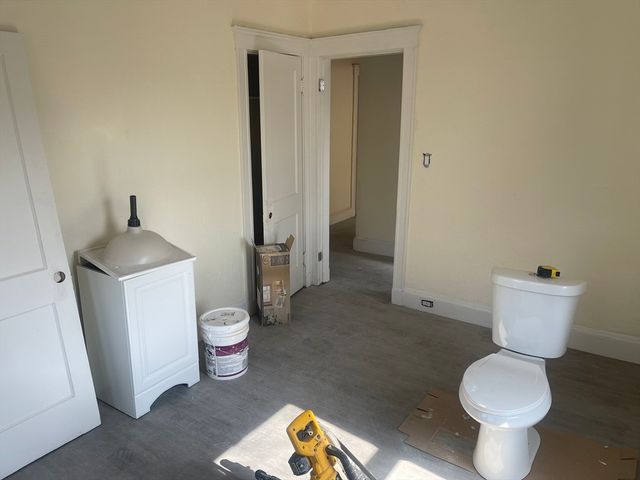 700 Metropolitan Ave 3R, Boston, MA 02136