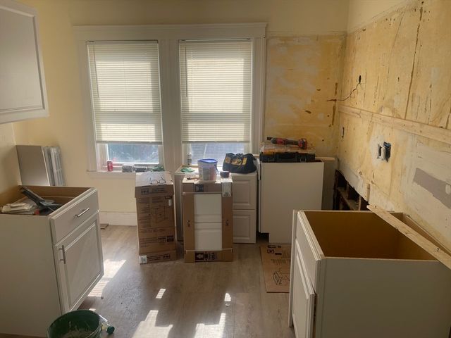 700 Metropolitan Ave 3R, Boston, MA 02136