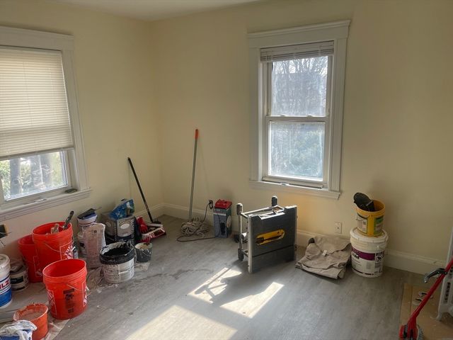 700 Metropolitan Ave 3R, Boston, MA 02136