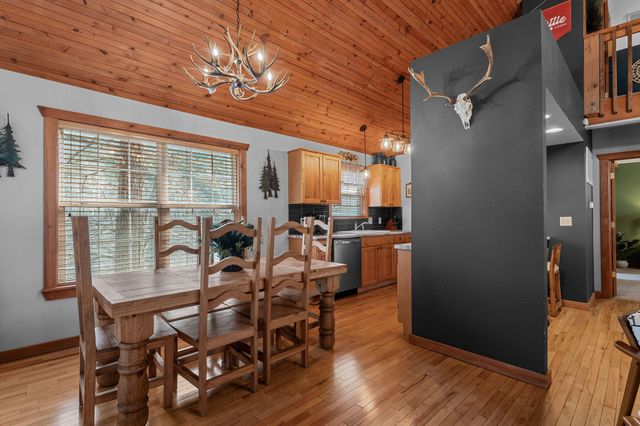 28 Stepping Stone Way, Branson West, MO 65737