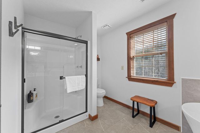 28 Stepping Stone Way, Branson West, MO 65737