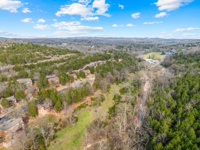 28 Stepping Stone Way, Branson West, MO 65737