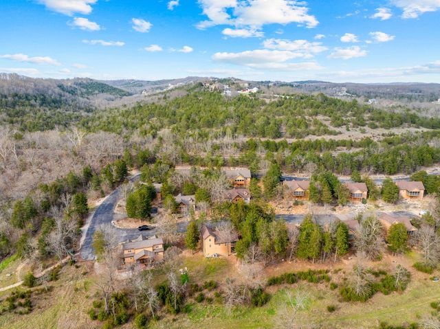 28 Stepping Stone Way, Branson West, MO 65737