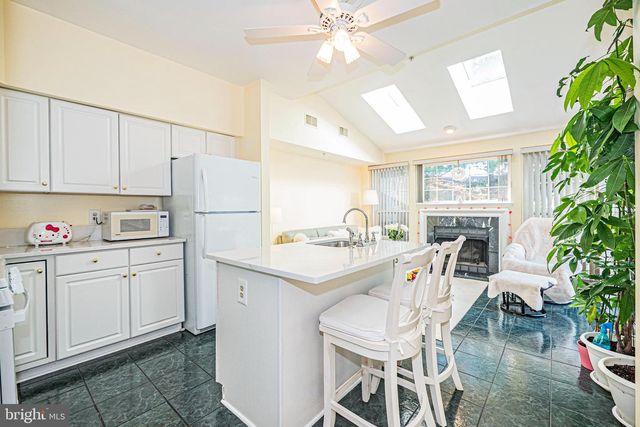 44186 SHADY GLEN TER, Ashburn, VA 20147