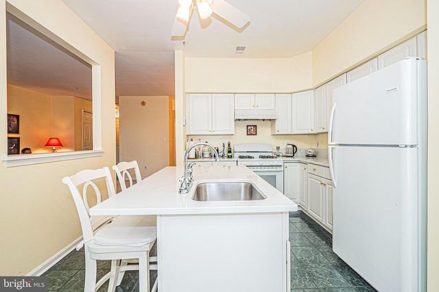 44186 SHADY GLEN TER, Ashburn, VA 20147